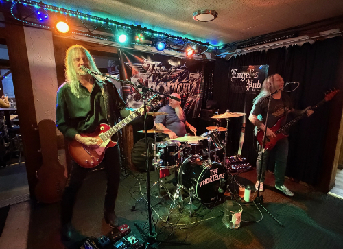 The band Shortcutz playing at Engel's Pub